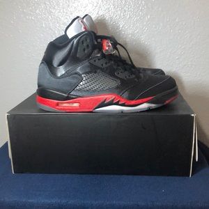 AIR JORDAN 5 RETRO
